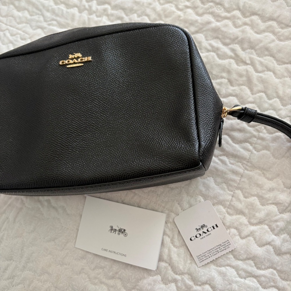 Coach Large Cosmetic Case 20 Black Crossgrain Leather Makeup Bag F24797 NEW - Picture 5 of 10